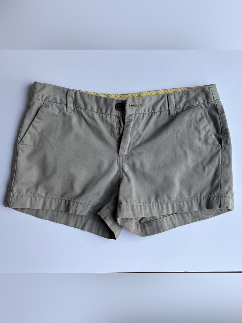 Merona 100% Cotton Gray Women’s Shorts | Size 6